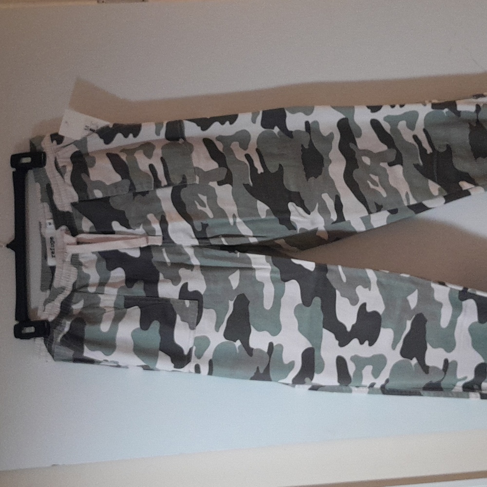 Relaxed cargo pants